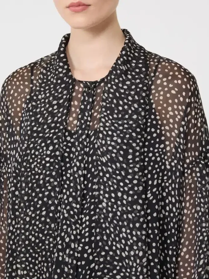 Blouse in printed chiffon, black Blouse in printed chiffon, black