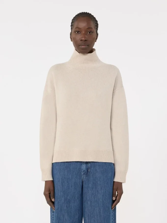Boxy-fit wool and cashmere polo-neck sweater, white