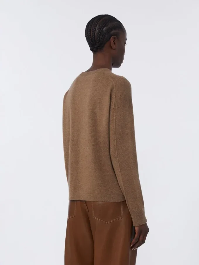Boxy-fit wool and cashmere sweater, mud Boxy-fit wool and cashmere sweater, mud