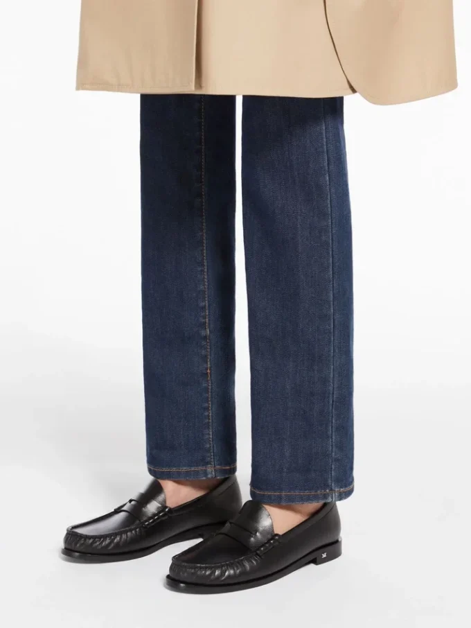 Classic leather moccasins, black