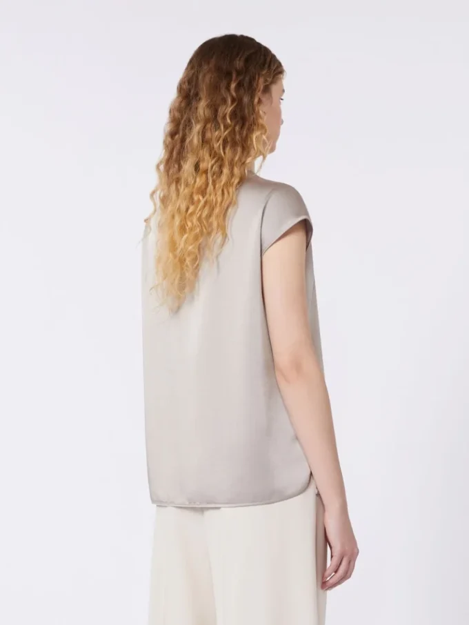 Feminine satin top, nudo