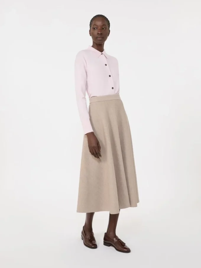 Feminine wool cardigan, pink