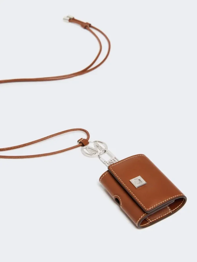 Leather earphone pouch, amber brown Leather earphone pouch, amber brown