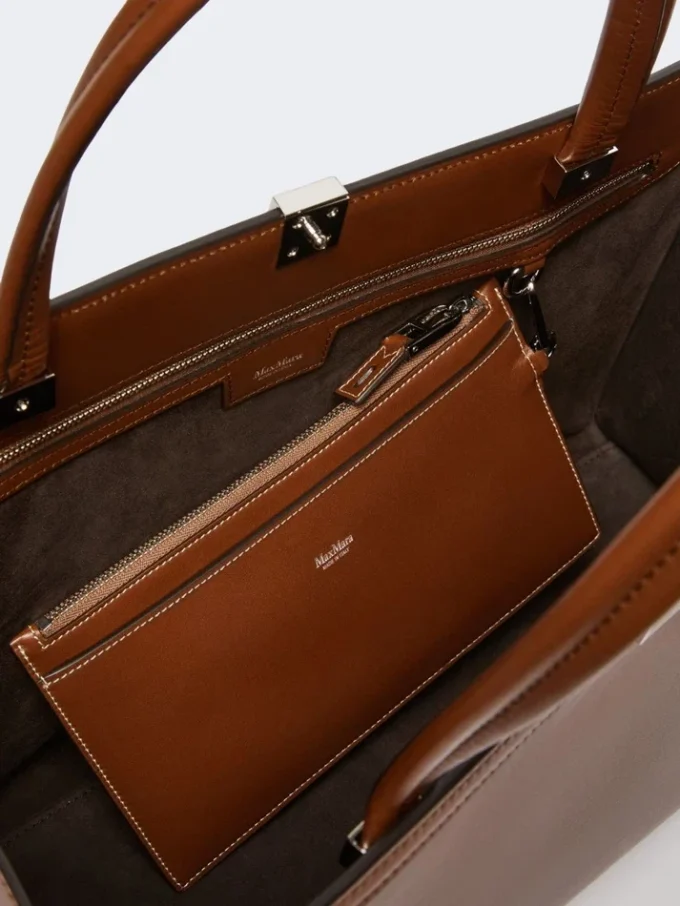 Leather tote bag, tobacco