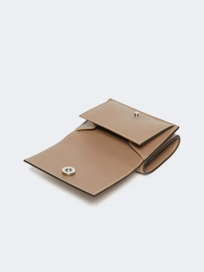 Leather tri-fold purse, mud