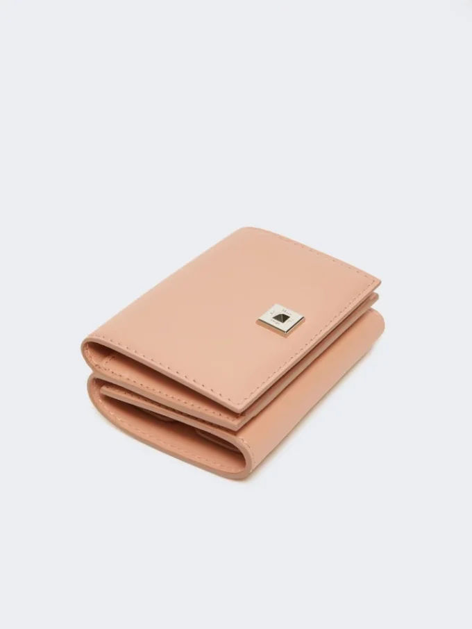 Leather tri-fold purse, pink Leather tri-fold purse, pink