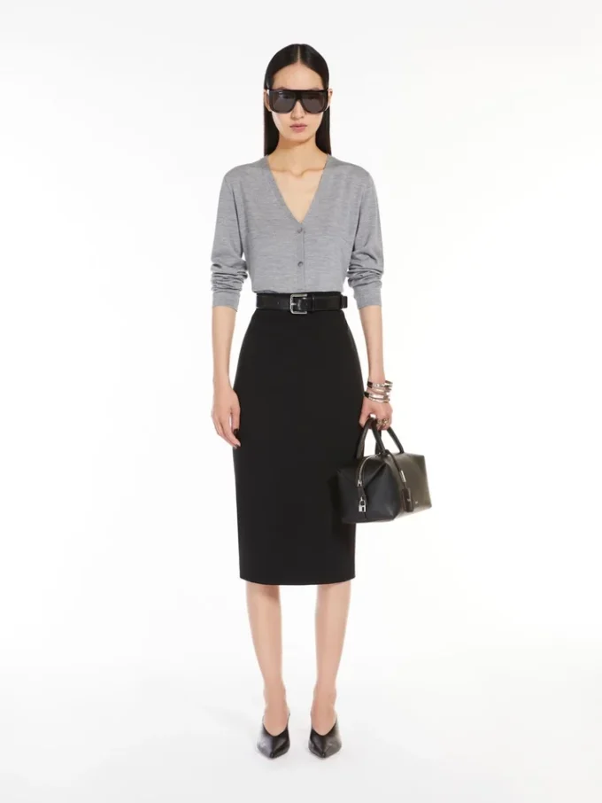 Medium natural leather bowler bag, black