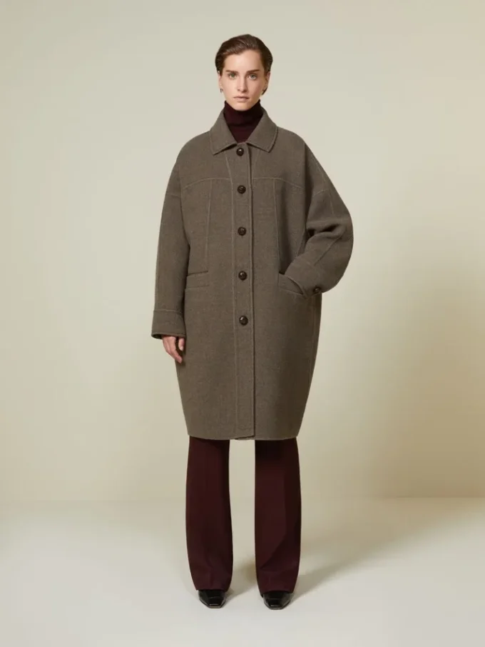 Oversized double wool coat, turtledove