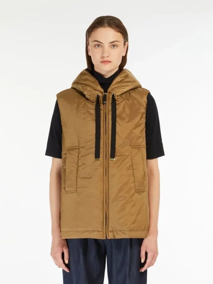 Padded water-repellent hooded gilet, caramel