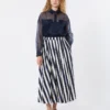 Printed poplin pleated skirt, navy Printed poplin pleated skirt, navy