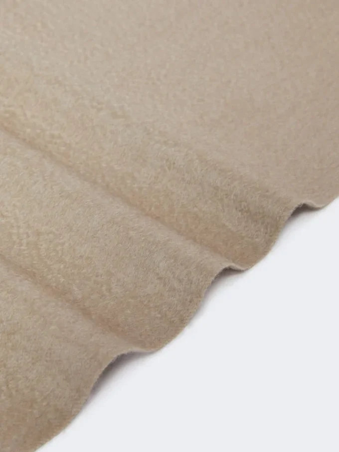 Pure cashmere stole with monogram detail, sand