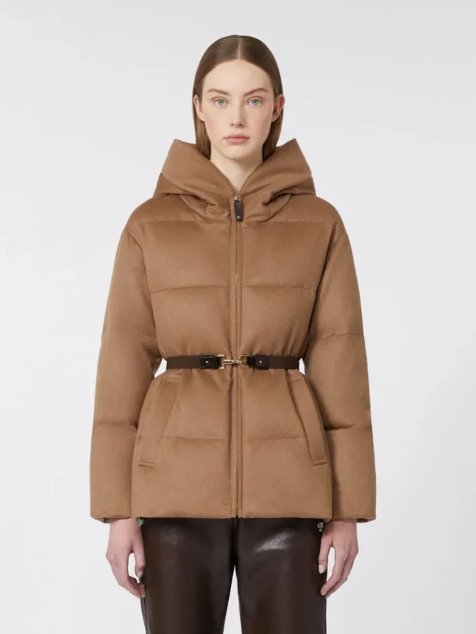 Short water-repellent canvas and camel down jacket, camel