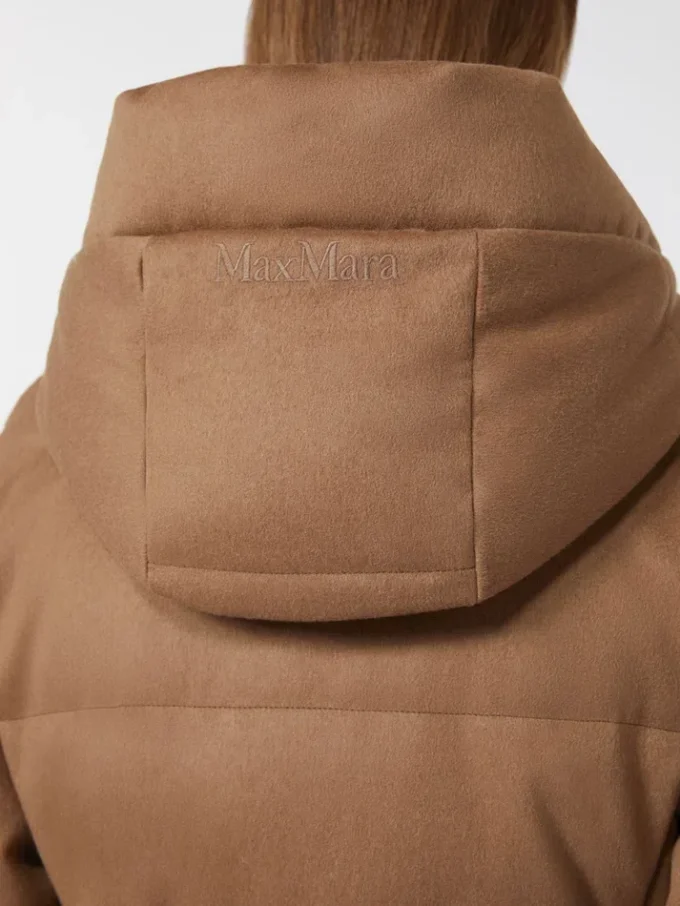 Short water-repellent canvas and camel down jacket, camel