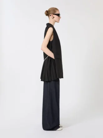 Sleeveless stretch wool blazer, black