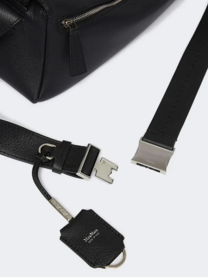 Small leather shoulder bag, black