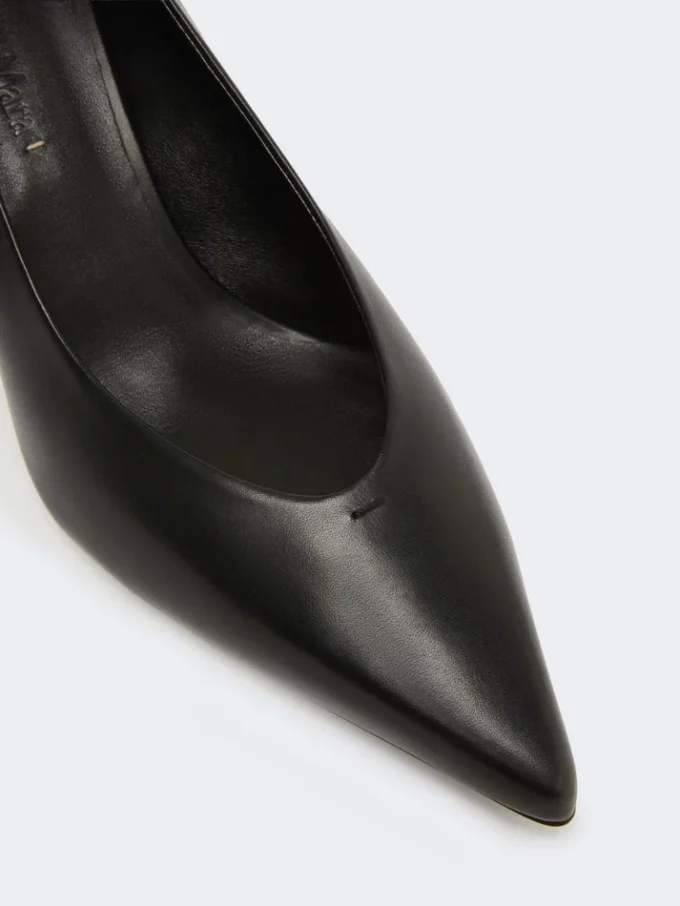 Smooth leather court shoes, black