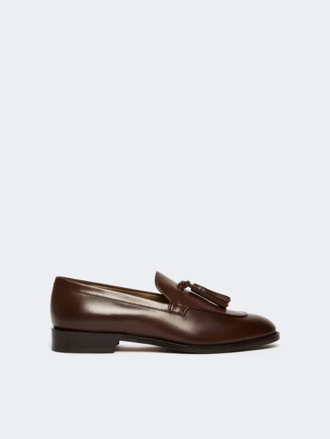 Tasselled leather loafers, cocoa Tasselled leather loafers, cocoa