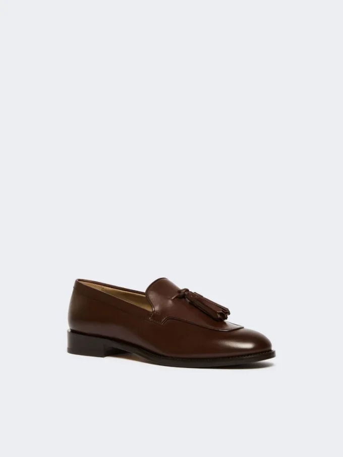 Tasselled leather loafers, cocoa Tasselled leather loafers, cocoa