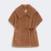 Teddy fabric cape, camel