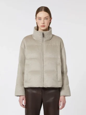 Water-repellent canvas and camel down jacket, sand