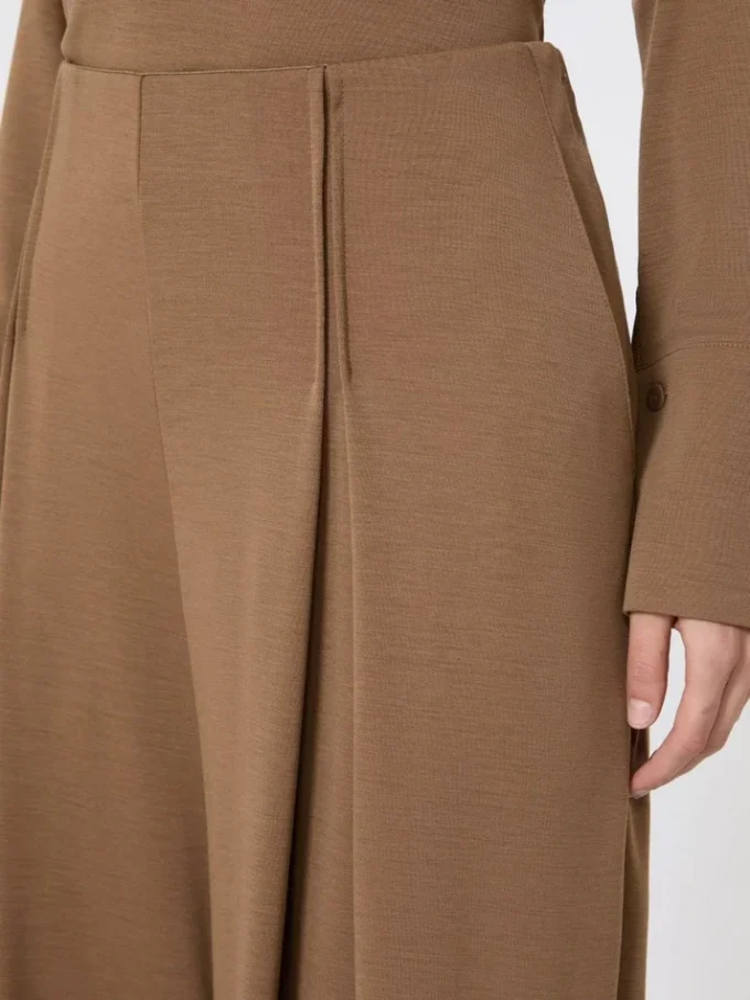 Wool jersey trousers, tobacco Wool jersey trousers, tobacco