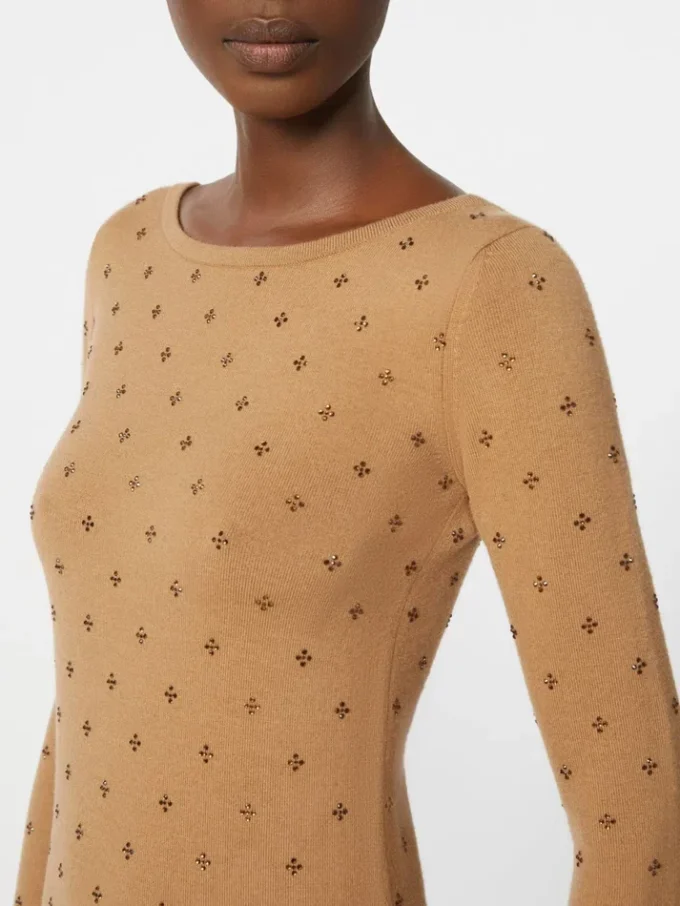 Wool yarn dress, skin dore Wool yarn dress, skin dore